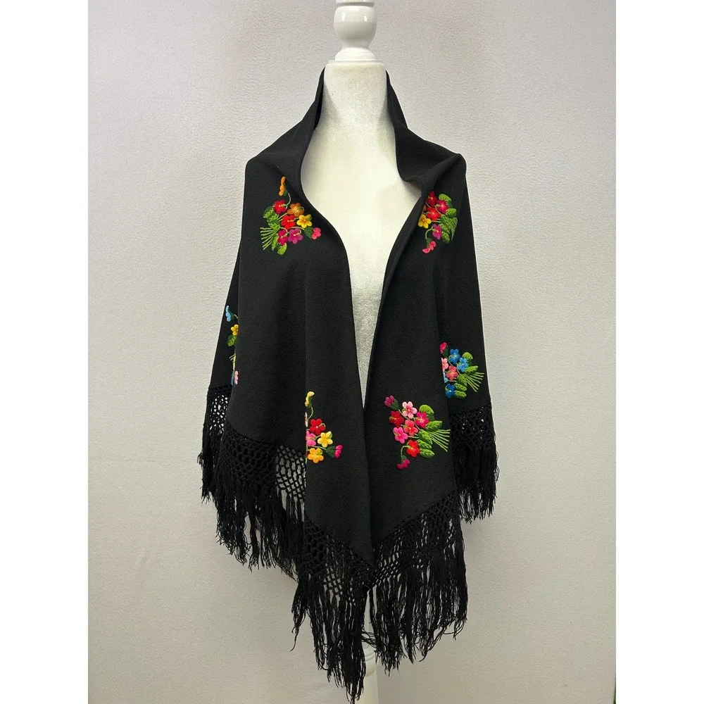 Boho Folk Art Festival Womens OS Black Floral Embroidered Macrame Fringe Shawl